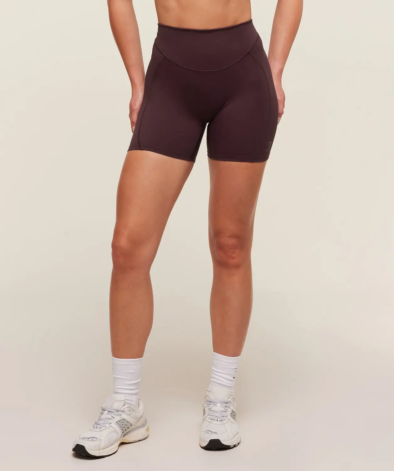 Lifting Dipped Waistband Shorts - Image 3