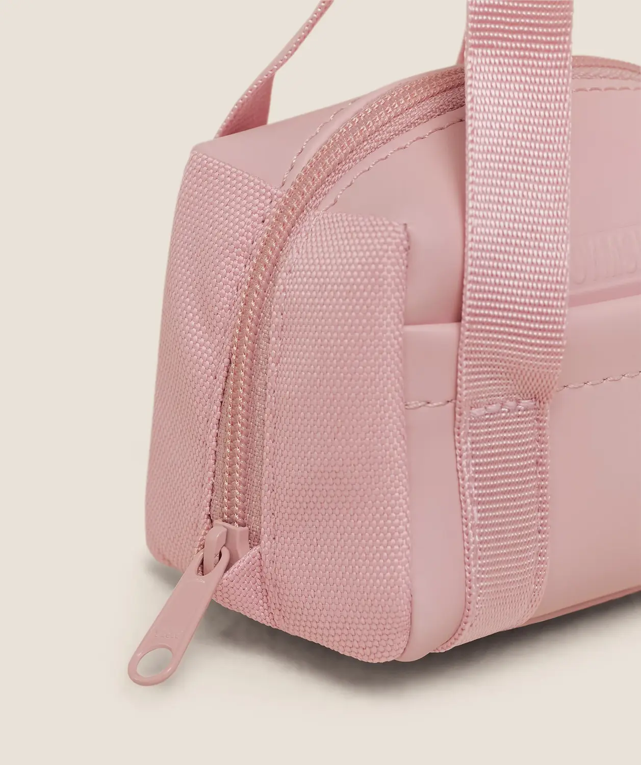 Everyday Mini Holdall Keychain - Image 3