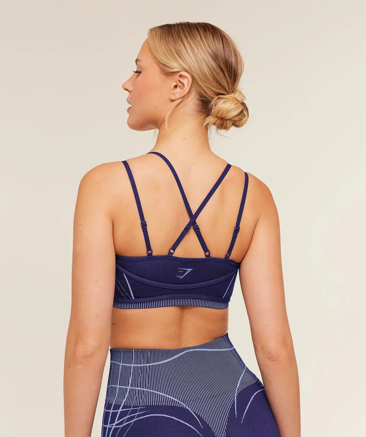 Apex Seamless Strappy Sports Bra Light Support - Image 2