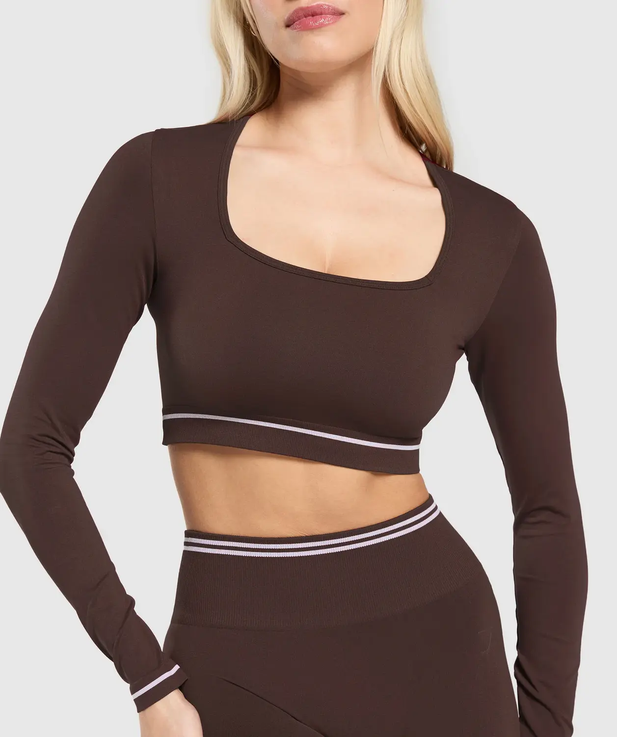 Contrast Seamless Crop Top - Image 6