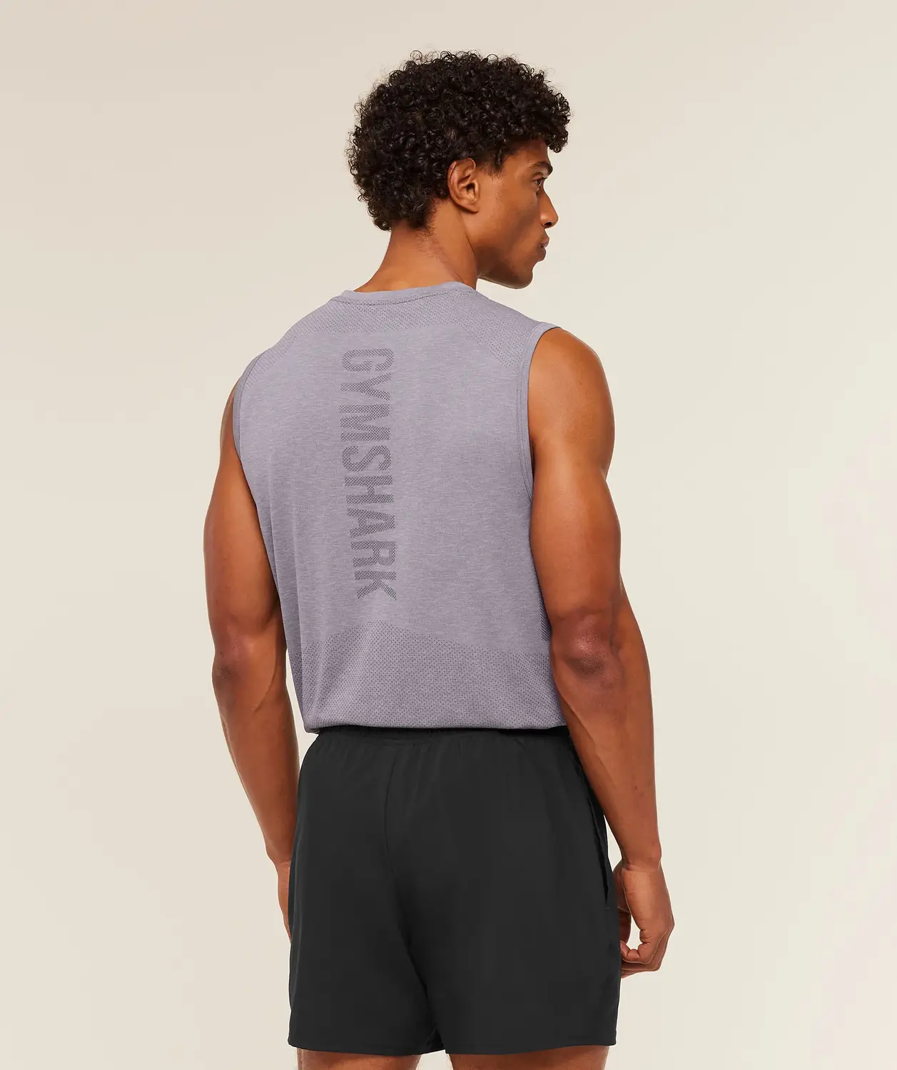Lightweight Seamless Tank Regular Fit - Image 4
