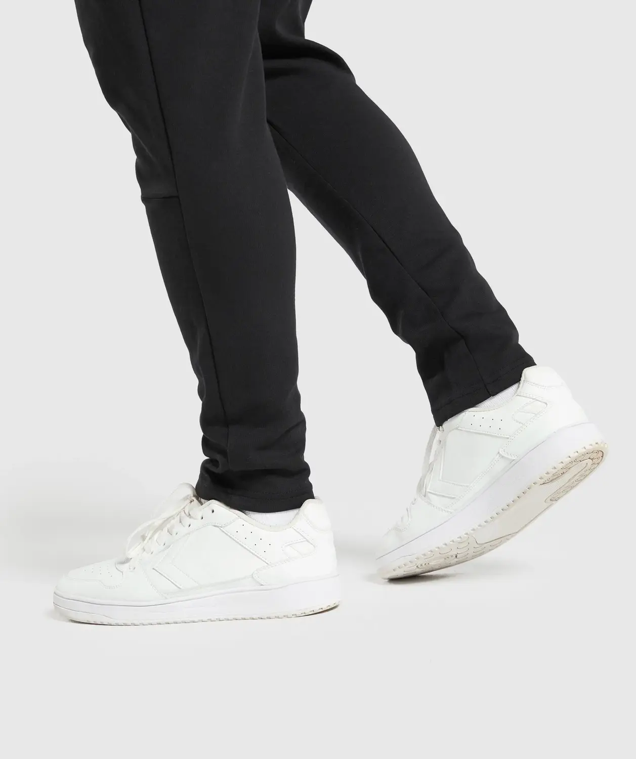 Interlock Tech Joggers Slim Fit - Image 7