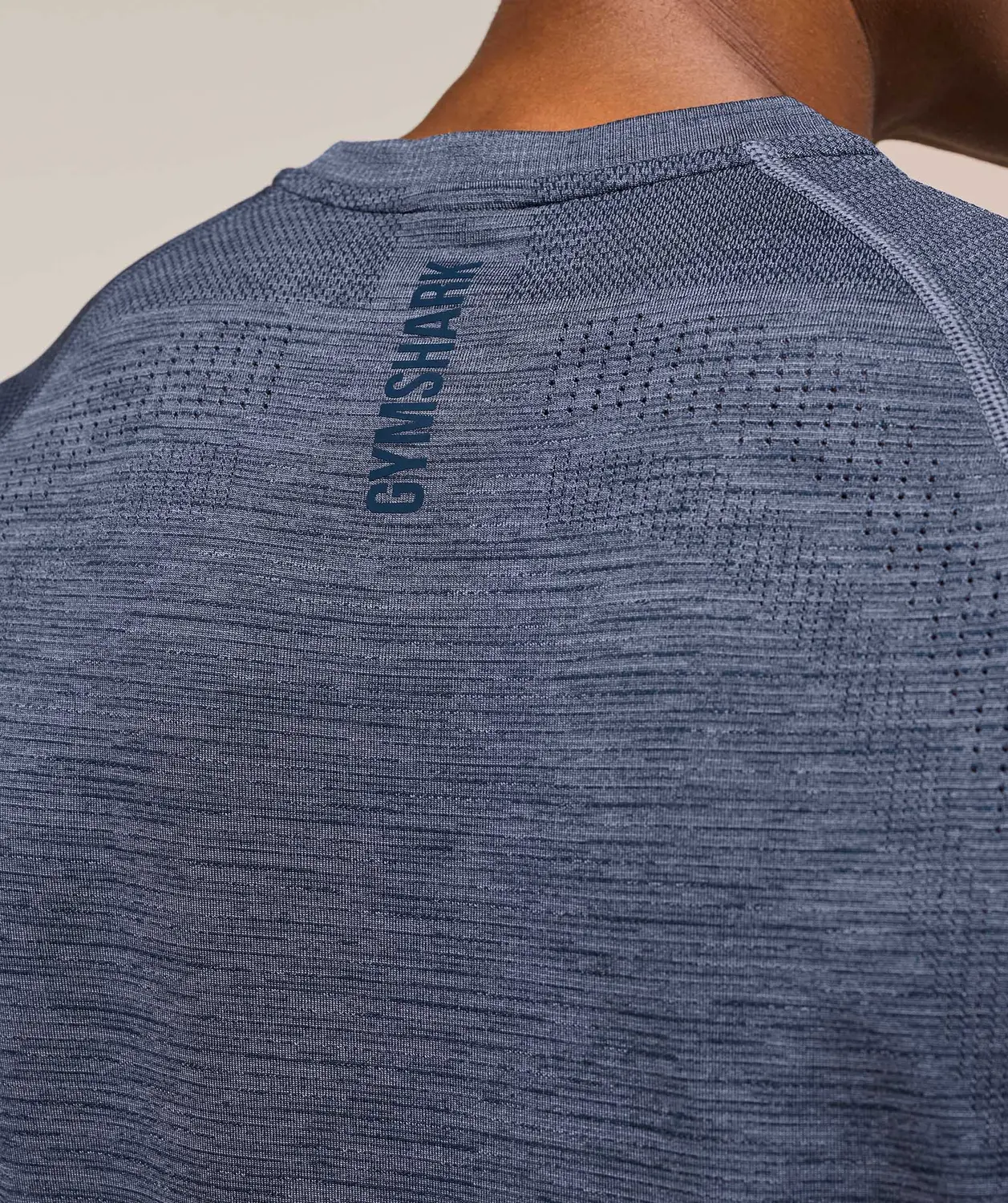 Versatile Seamless Tank - Image 5