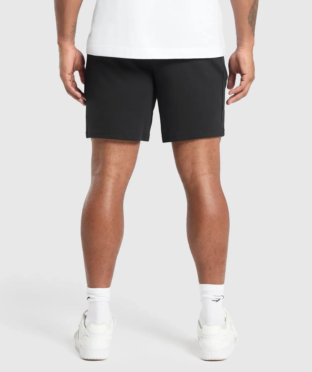 Interlock Tech 6" Shorts Slim Fit - Image 2