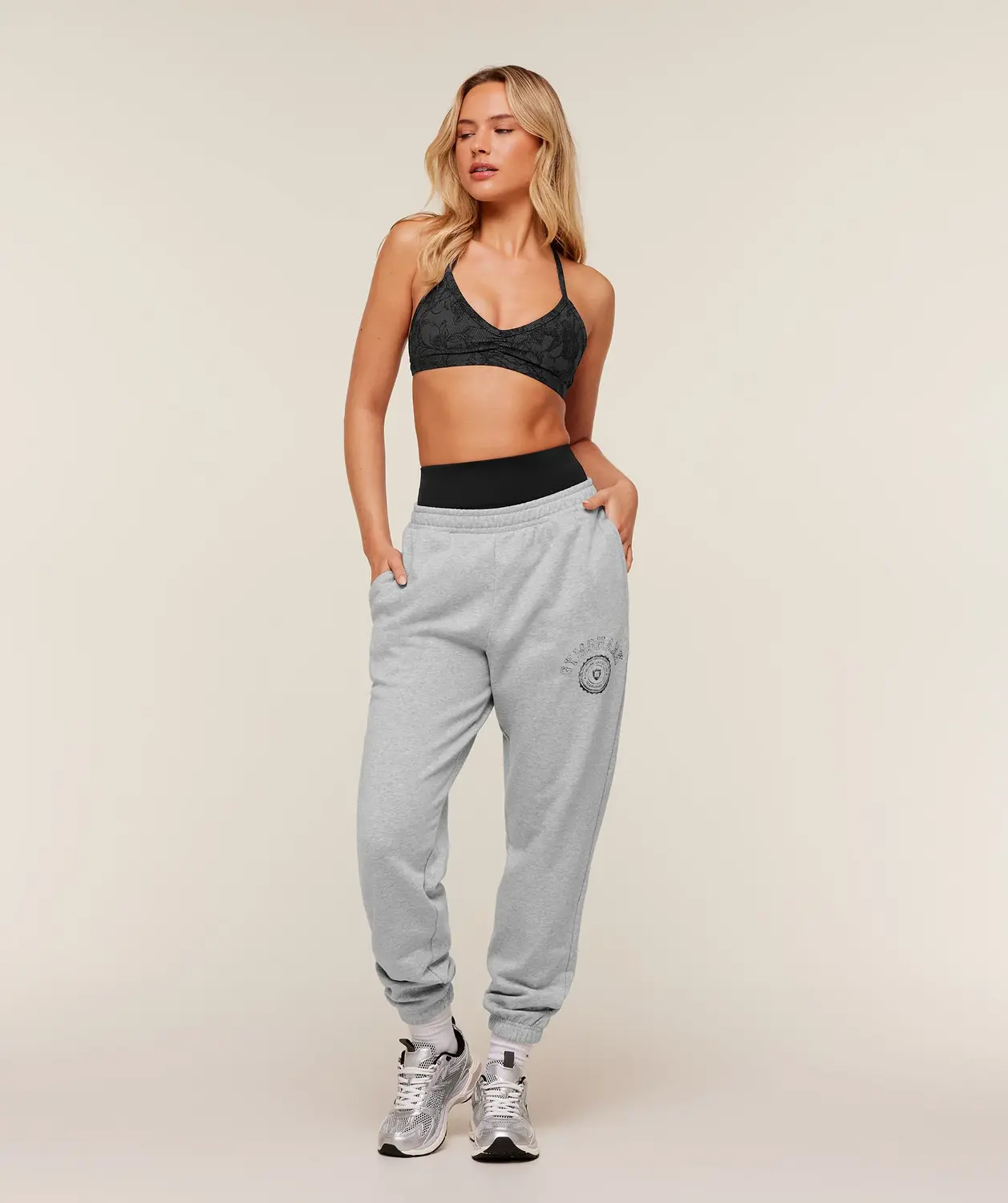Worn Crest Graphic Joggers Regular Fit - Image 4