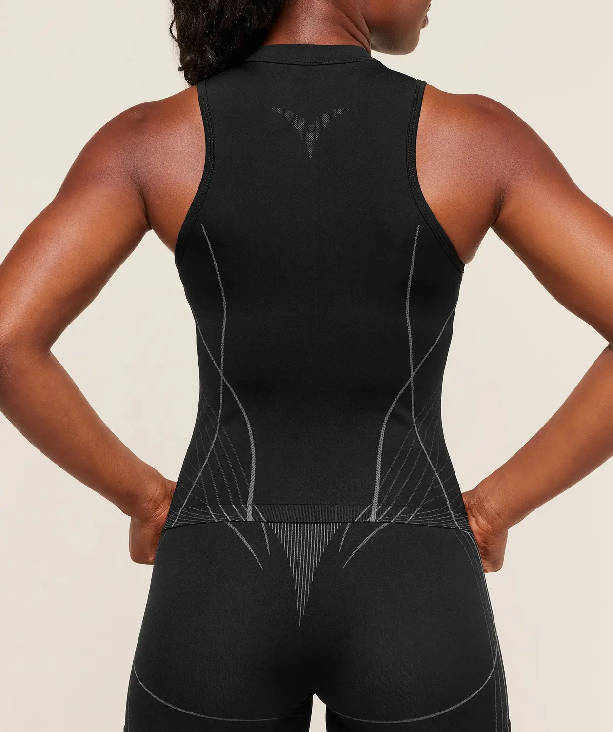 Apex Seamless Tank - Image 5