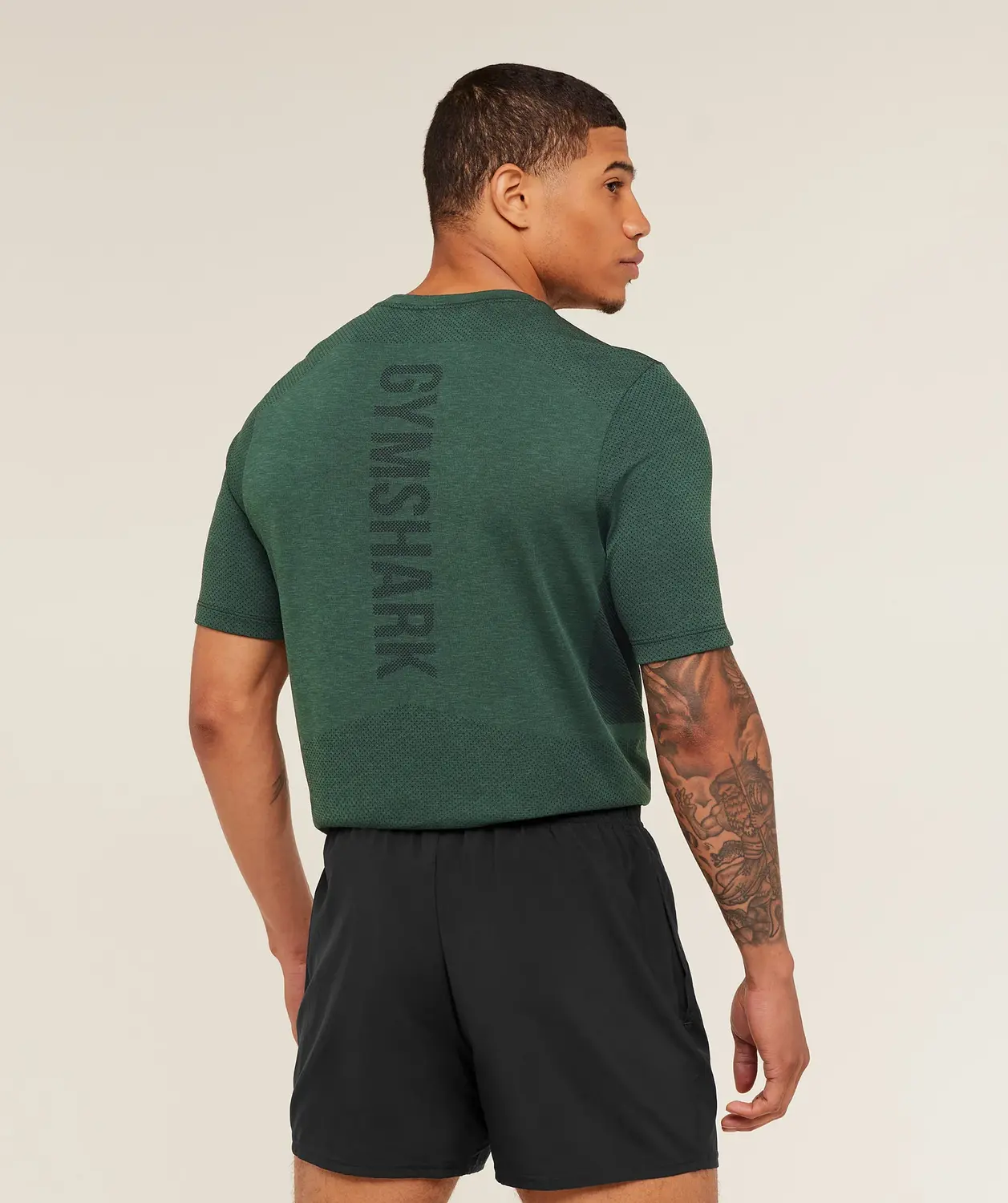 Lightweight Seamless T-Shirt Regular Fit - Image 4