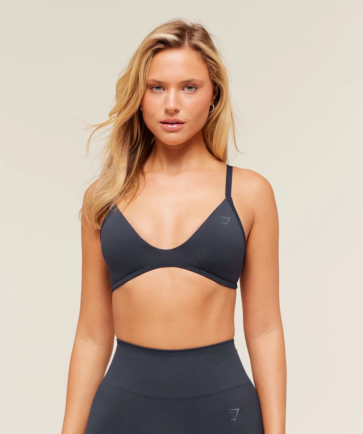 Soft Sculpt V-Neck Sports Bra Light Support