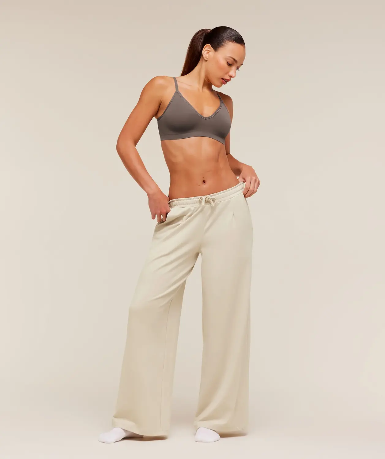 Featherform V-Neck Bralette - Image 4