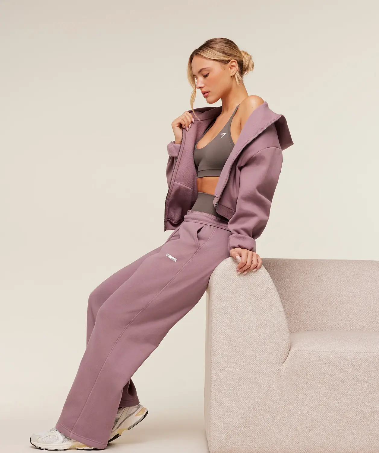 Cosy Luxe Straight Leg Regular Joggers Oversized Fit - Image 4