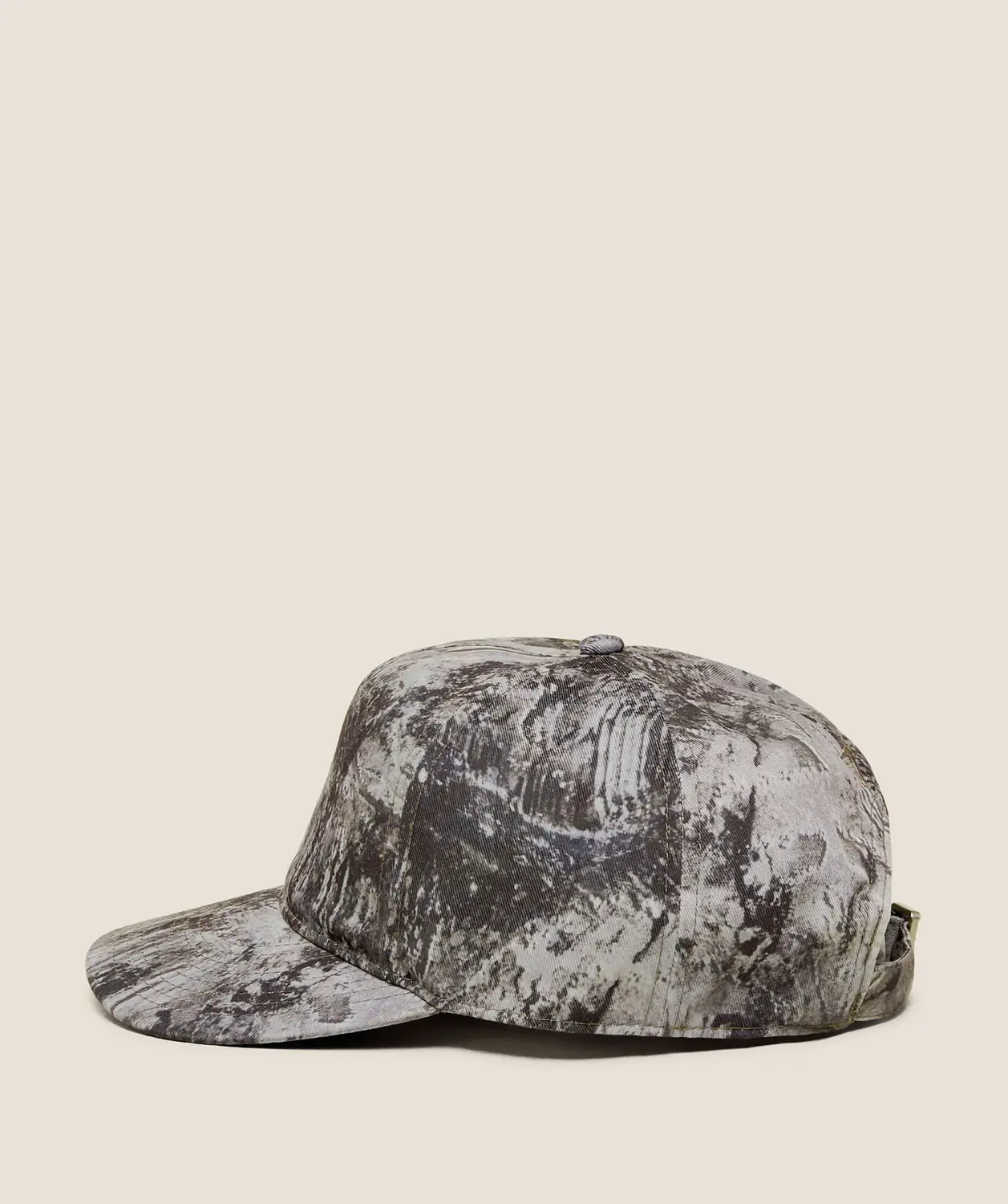 Graphic Trucker - Image 2