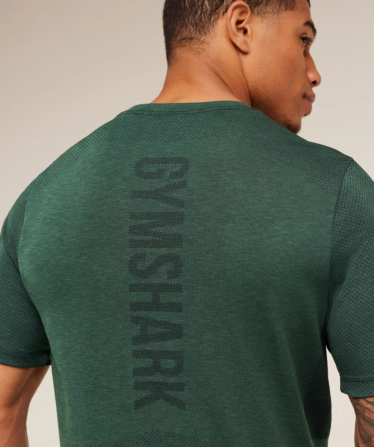 Lightweight Seamless T-Shirt Regular Fit - Image 7