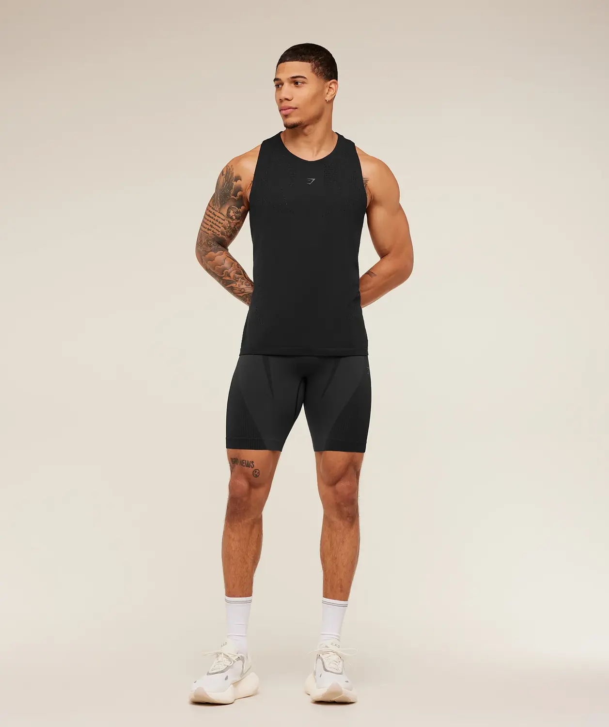 Seamless Running Half Tight Body Fit - Image 8