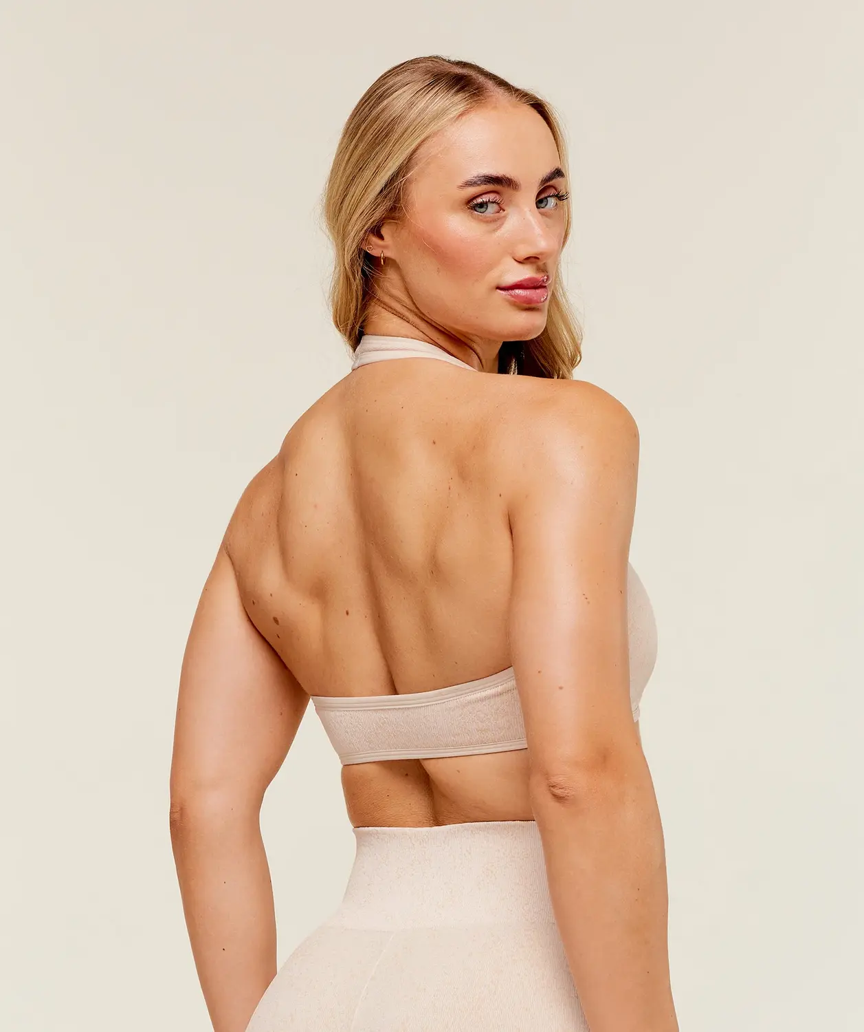 Adapt Fleck X Whitney Halterneck Sports Bra Light Support - Image 2