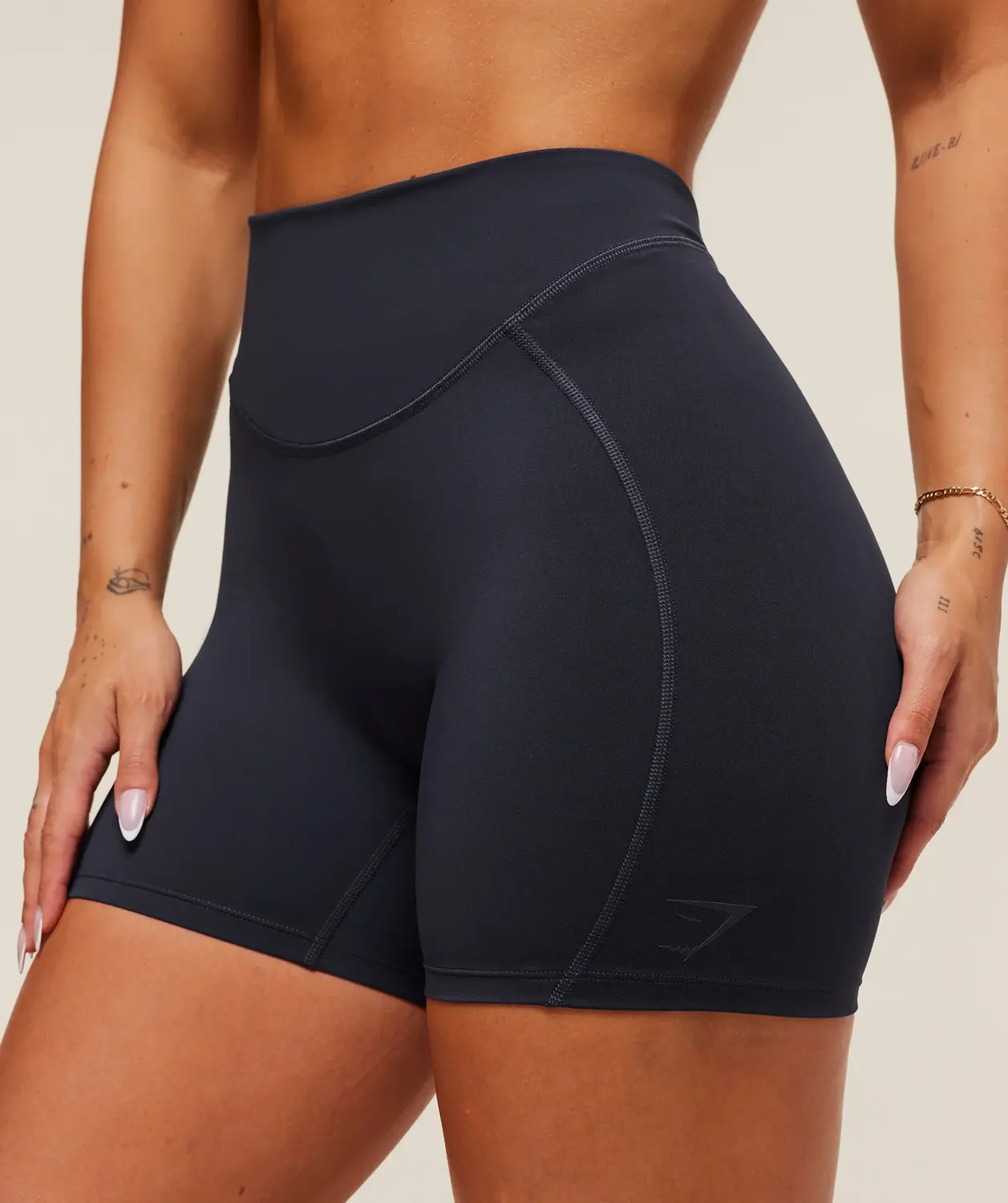 Lifting Dipped Waistband Shorts - Image 7