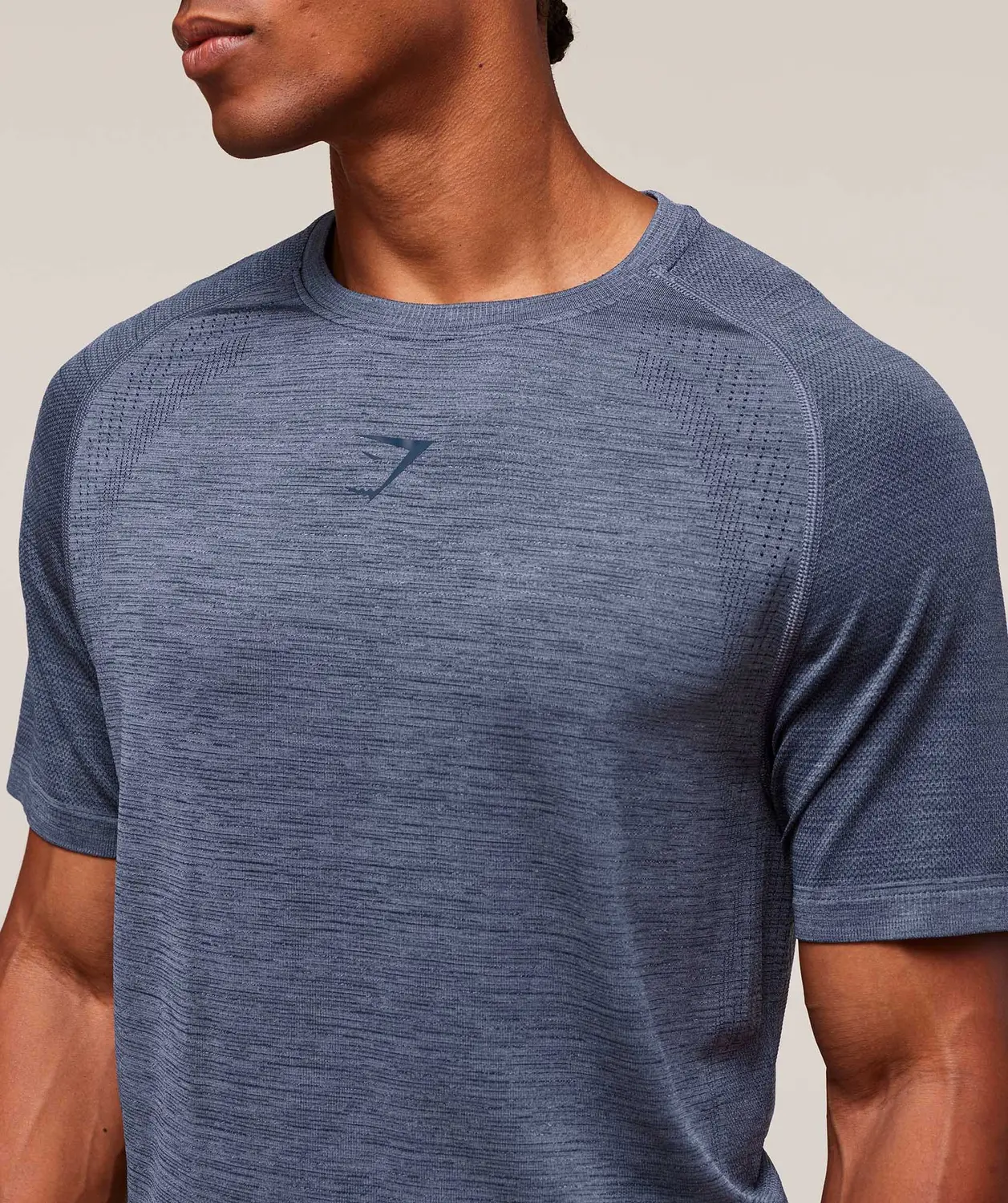 Versatile Seamless T-Shirt - Image 4