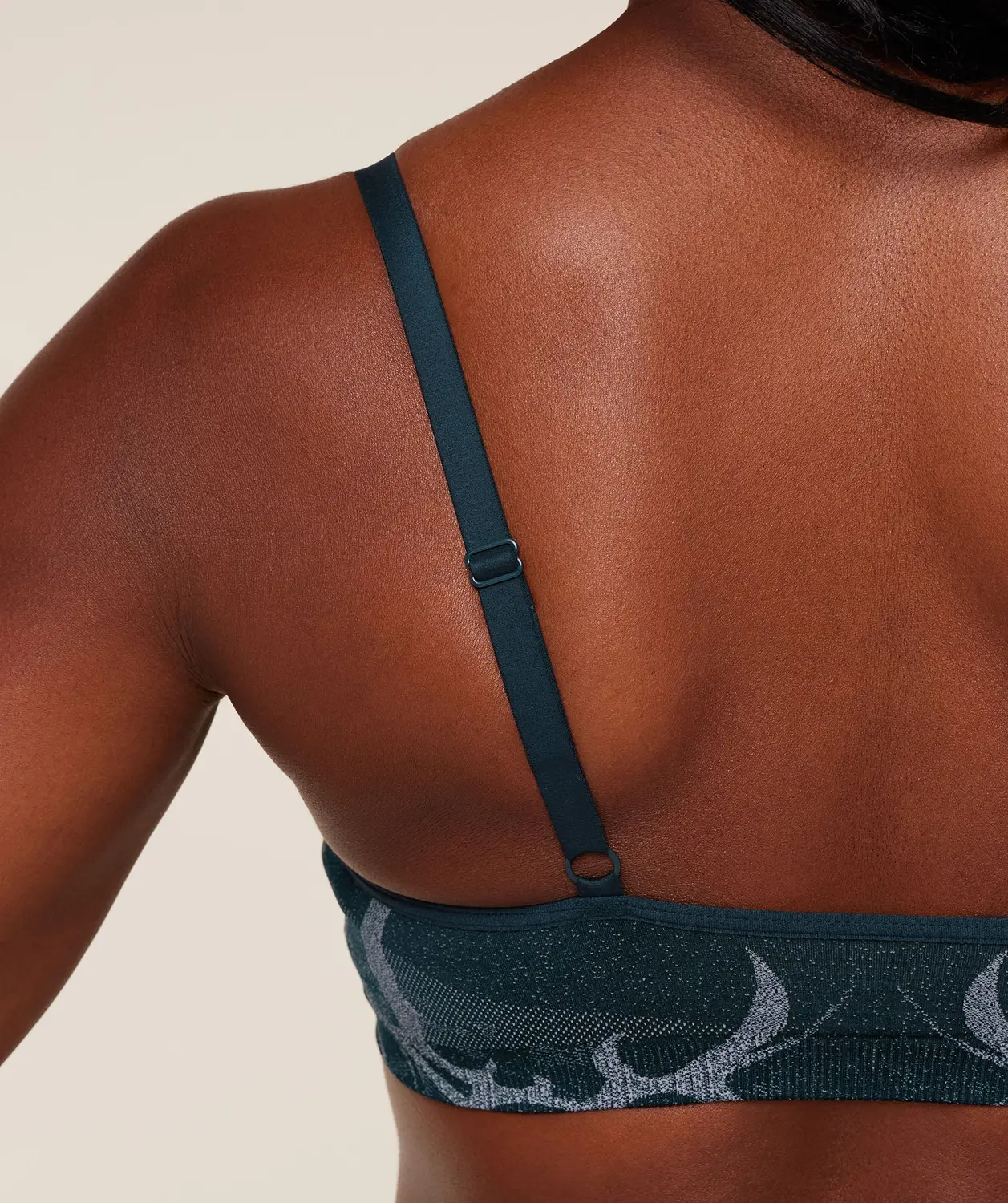 Storm Seamless Sports Bra Light Support - Image 7