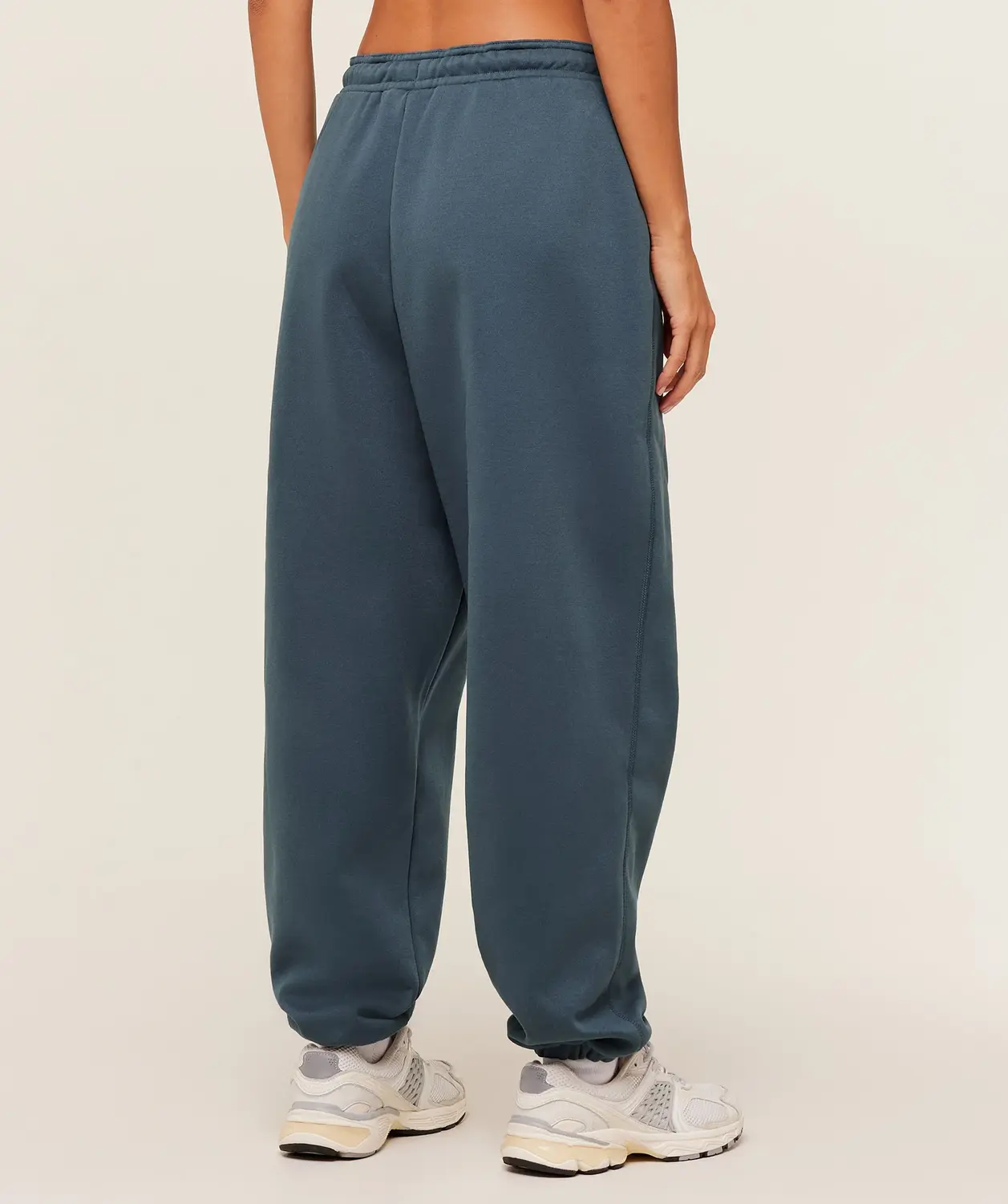 Cosy Luxe Cuffed Joggers Oversized Fit - Image 2