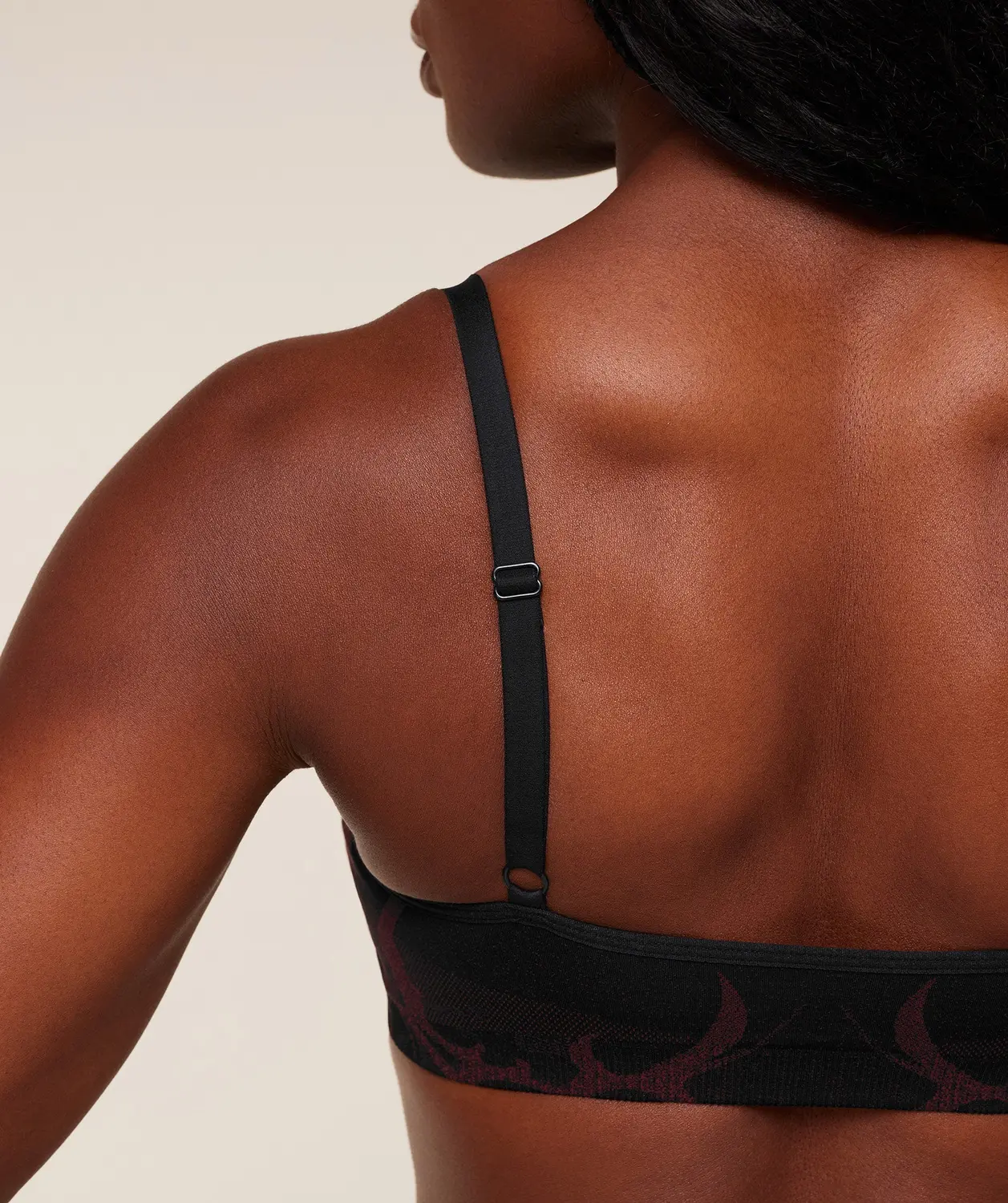 Storm Seamless Sports Bra Light Support - Image 5