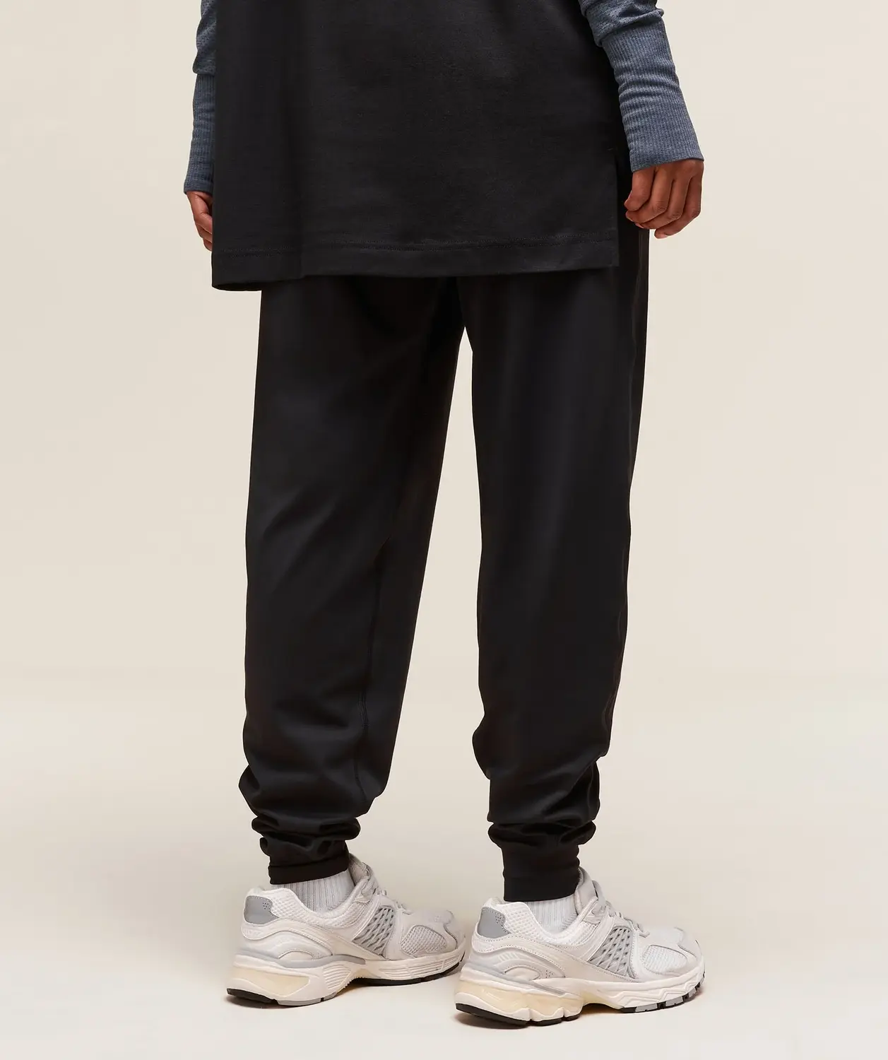 Covered Joggers Oversized Fit - Image 2