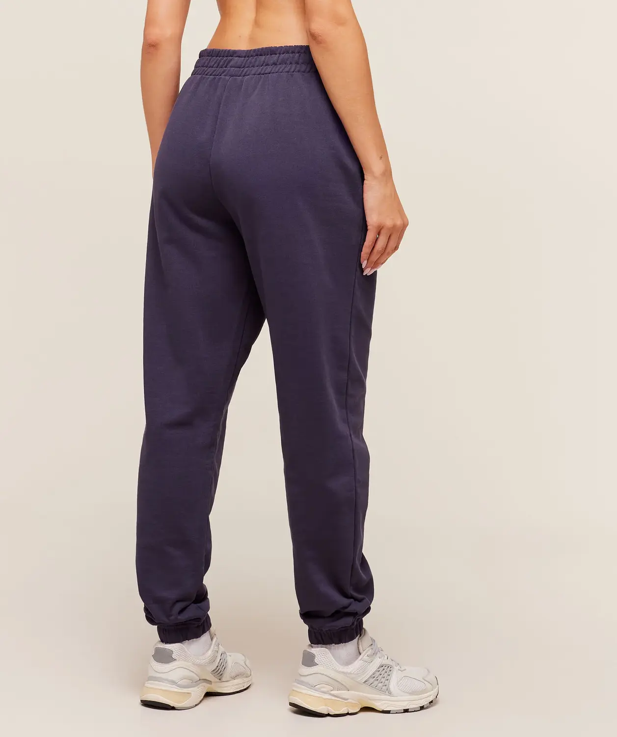 Strength Graphic Joggers Oversized Fit - Image 2