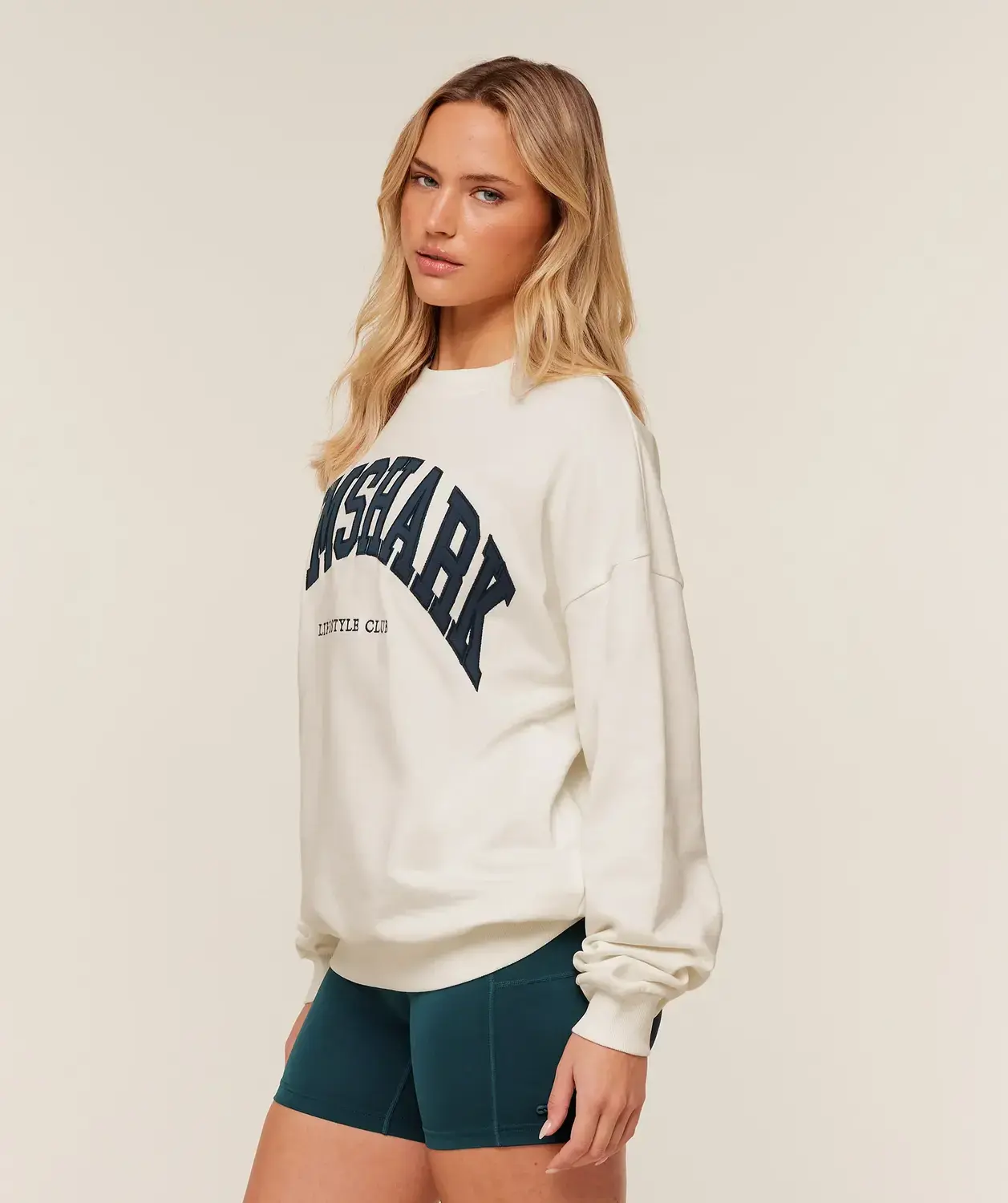 Collegiate Graphic Crew Neck Pullover Oversized Fit - Image 3