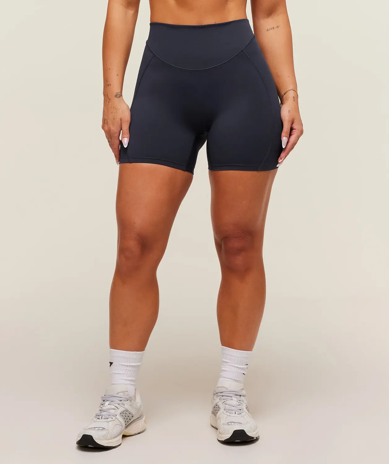 Lifting Dipped Waistband Shorts - Image 3
