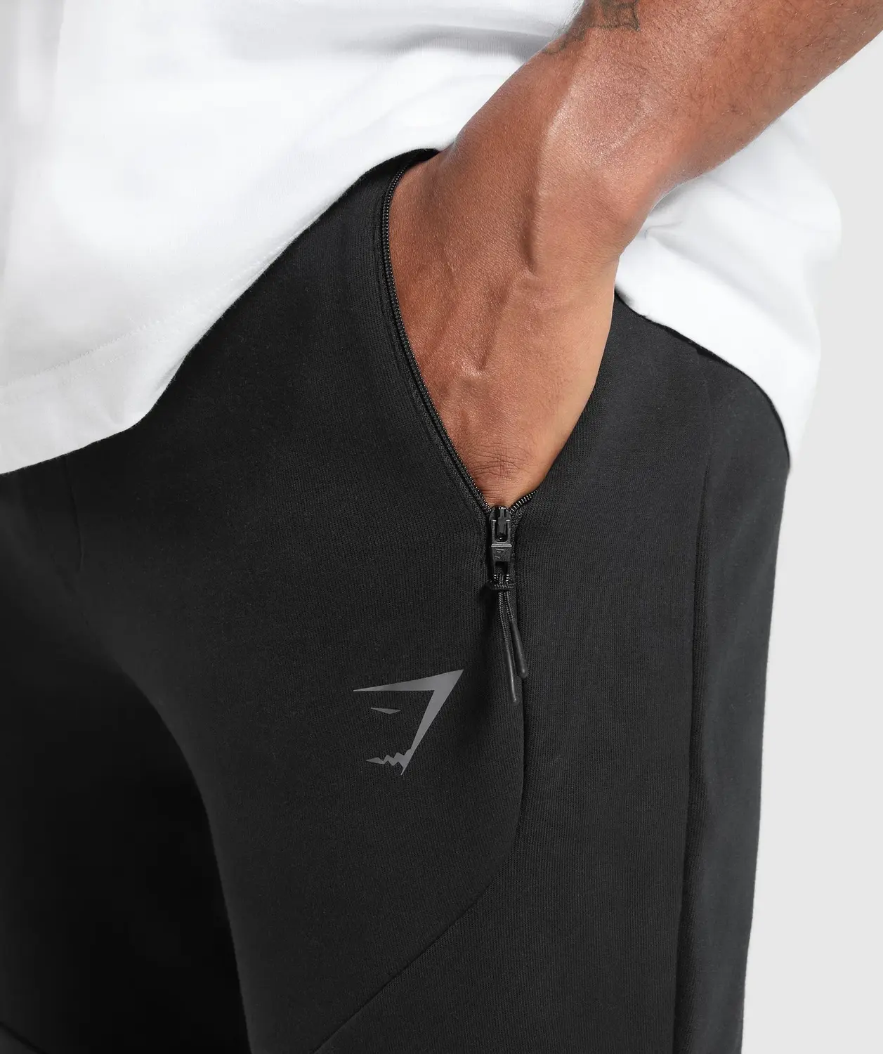 Interlock Tech Joggers Slim Fit - Image 5